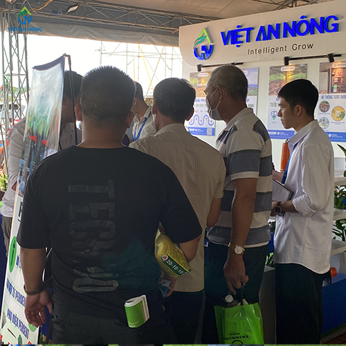 vietannong dong hanh cung le hoi sau rieng tai krong pac 12