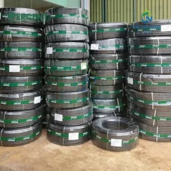 Ống dẫn nước tưới cây