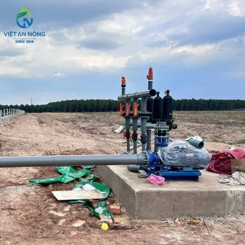 máy bơm và lọc của hệ thống tưới nhỏ giọt 