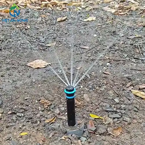 Tưới cảnh quan thảo cầm viên bằng vòi phun Rotary