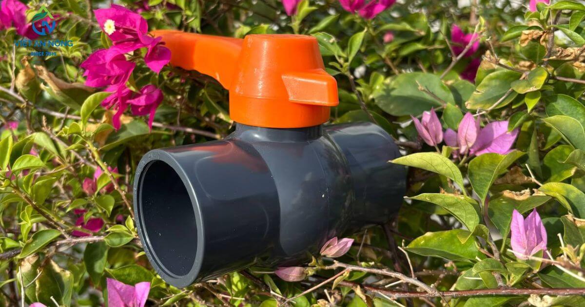 Mua van cầu pvc ở đâu uy tín chính hãng